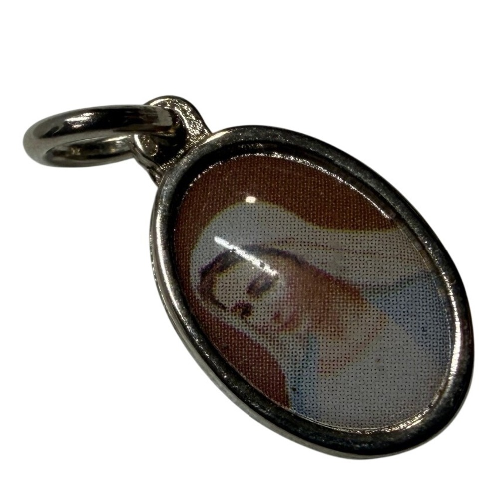 Vintage Italy Virgin Mary Religious Pendant Oval Silver Tone Charm Catholic Icon - Picture 1 of 1